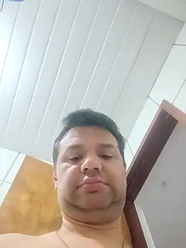 Snapshot of Crocante_Hot chatting on 11, 11, 2025 Crocante Hot online show from 11, 11, 2025