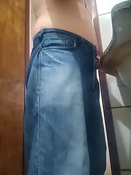 Snapshot of Crocante_Hot chatting on 17, 11, 2025 Crocante Hot online show from 17, 11, 2025