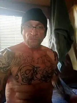 ShawnandDani7074 online show from 16, 12, 2025