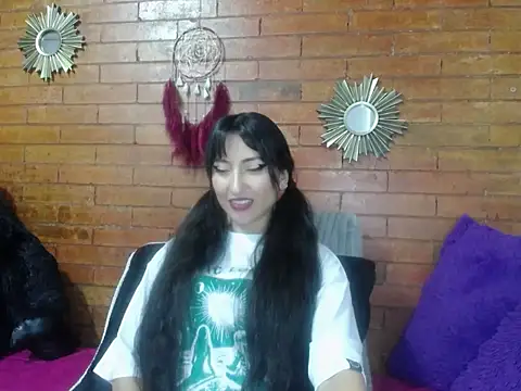 Snapshot of a_miss chatting on 21, 10, 2025 a miss online show from 21, 10, 2025