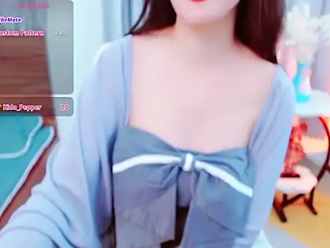 Snapshot of girlsweets2277 chatting on 22, 9, 2025 girlsweets2277 online show from 22, 9, 2025