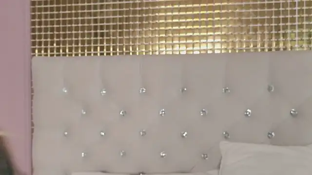 MarilynNova online show from 7, 3, 2026