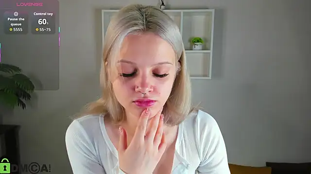 Allice Cox online show from 12, 10, 2025