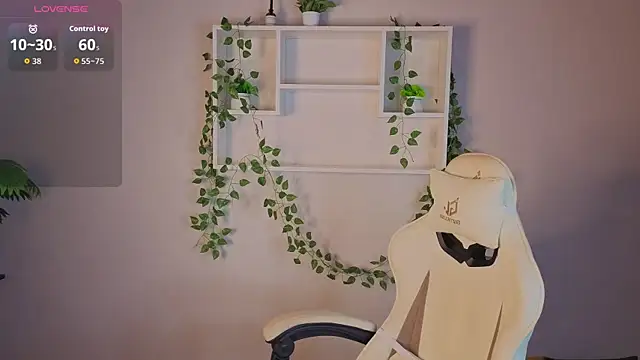 Allice Cox online show from 30, 11, 2025