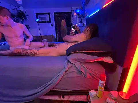 Snapshot of SalemStratton chatting on 1, 4, 2026 SalemStratton online show from 1, 4, 2026