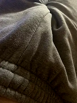 Snapshot of MuzzyFacing chatting on 2, 10, 2025 MuzzyFacing online show from 2, 10, 2025