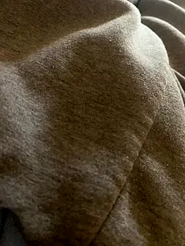 Snapshot of MuzzyFacing chatting on 26, 11, 2025 MuzzyFacing online show from 26, 11, 2025