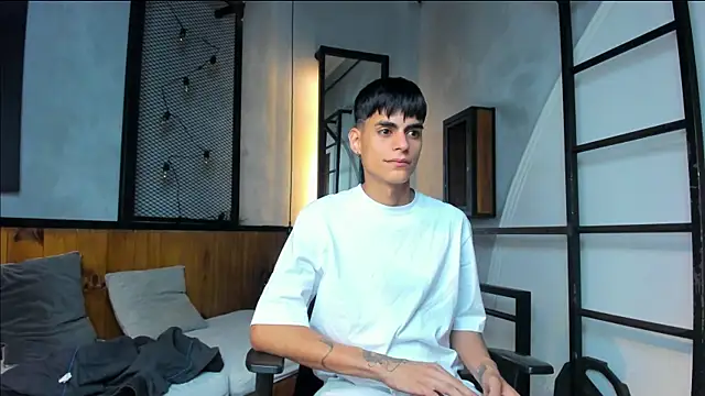 Snapshot of Dani_mc1 chatting on 13, 9, 2025 Dani mc1 online show from 13, 9, 2025