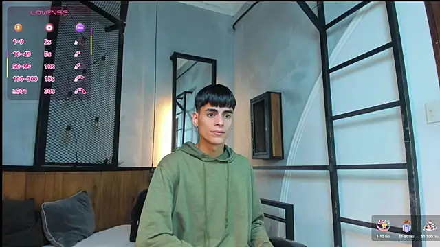 Snapshot of Dani_mc1 chatting on 15, 9, 2025 Dani mc1 online show from 15, 9, 2025