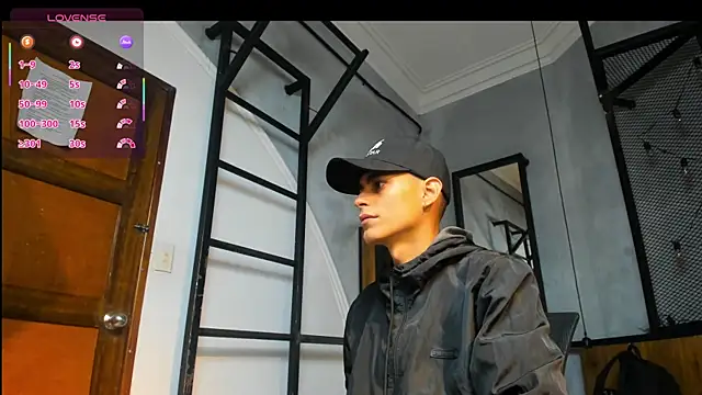 Snapshot of Dani_mc1 chatting on 17, 9, 2025 Dani mc1 online show from 17, 9, 2025