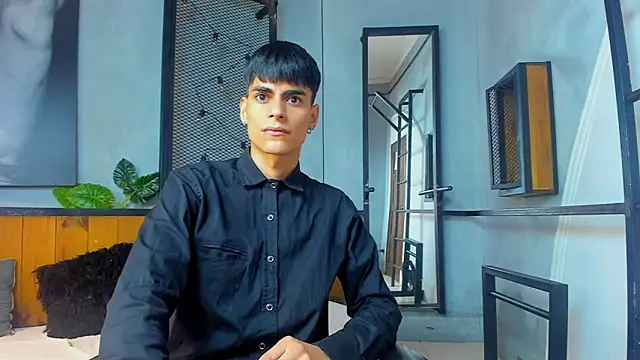 Snapshot of Dani_mc1 chatting on 19, 9, 2025 Dani mc1 online show from 19, 9, 2025