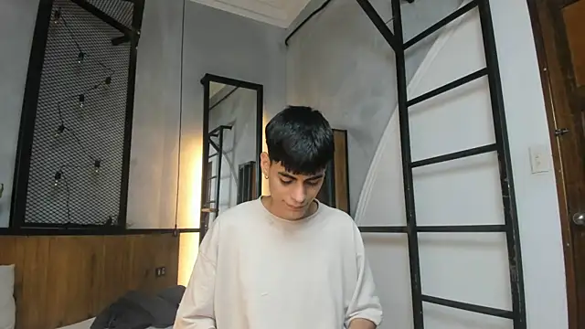 Snapshot of Dani_mc1 chatting on 25, 9, 2025 Dani mc1 online show from 25, 9, 2025