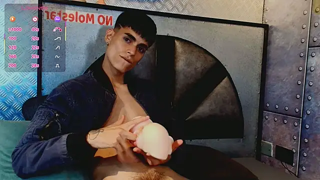 Snapshot of Dani_mc1 chatting on 27, 9, 2025 Dani mc1 online show from 27, 9, 2025