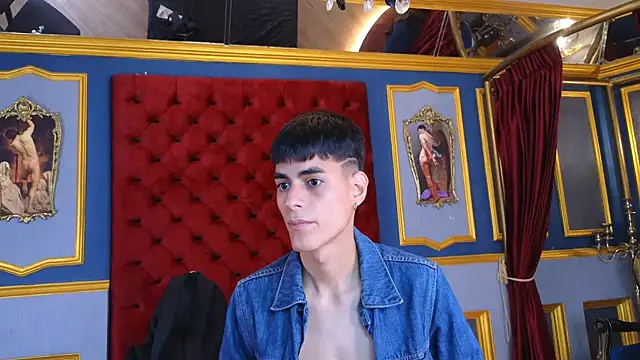 Snapshot of Dani_mc1 chatting on 27, 10, 2025 Dani mc1 online show from 27, 10, 2025