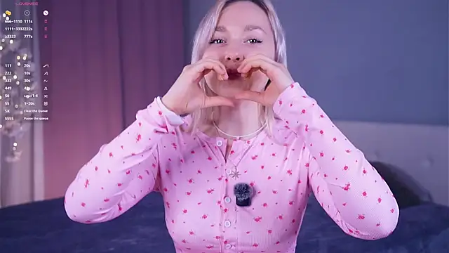 AccaCroyle online show from 4, 4, 2026