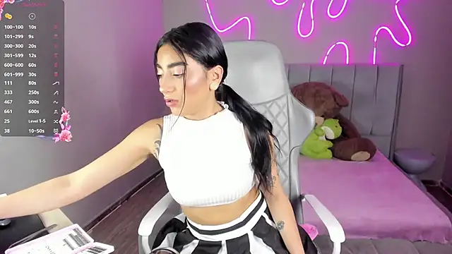 Emma and Issac online show from 14, 1, 2026