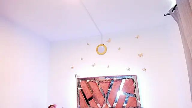 Ella Lenox online show from 10, 9, 2025