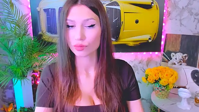 Mollyinyourmind online show from 7, 10, 2025