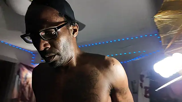 Triggerhappycj100 online show from 14, 3, 2026