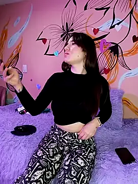 Snapshot of Amber-08 chatting on 24, 9, 2025 Amber-08 online show from 24, 9, 2025