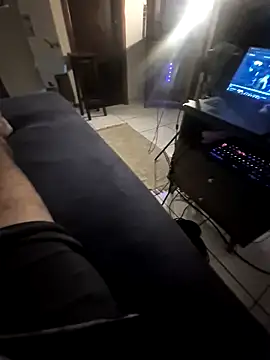 Snapshot of TrisalQuente chatting on 14, 2, 2026 TrisalQuente online show from 14, 2, 2026