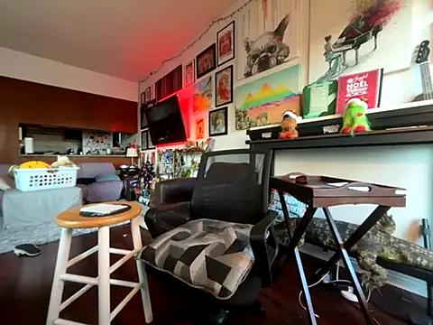 Pupscritch online show from 19, 11, 2025