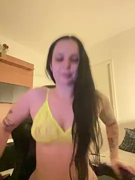 Snapshot of yumi-hot chatting on 27, 2, 2026 yumi-hot online show from 27, 2, 2026