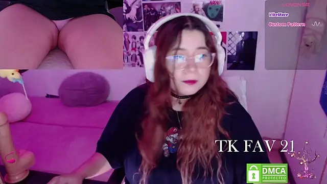 Snapshot of Pink_girl0n chatting on 11, 5, 2026 Pink girl0n online show from 11, 5, 2026