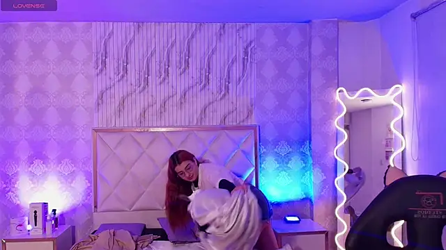 Naomy tay1 online show from 21, 11, 2025