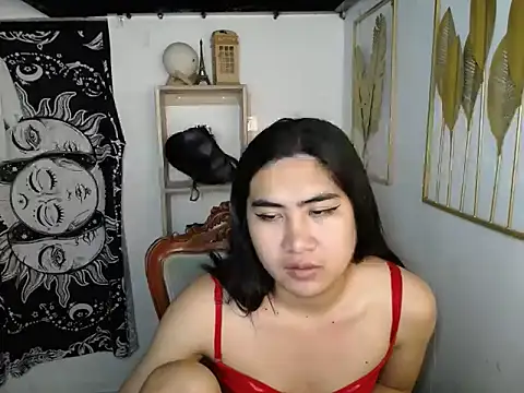 MADONA HILTON online show from 1, 7, 2026