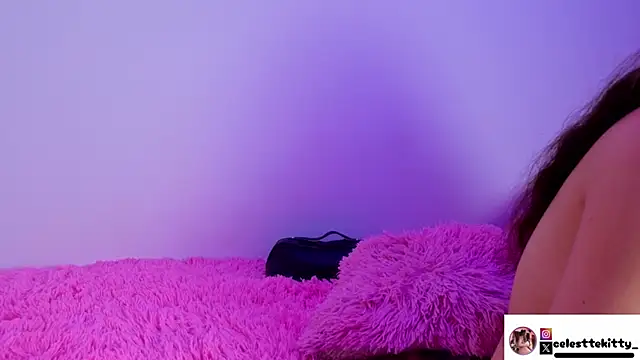 Snapshot of celestte_evans_1 chatting on 26, 11, 2025 celestte evans 1 online show from 26, 11, 2025