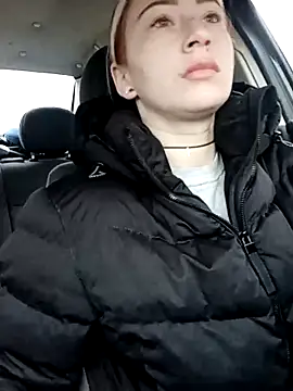 Reina Cummings online show from 17, 11, 2025