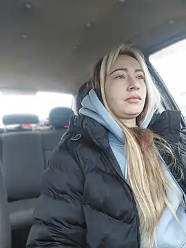 Reina Cummings online show from 25, 3, 2026