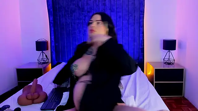 TahliaNovoa online show from 25, 10, 2025