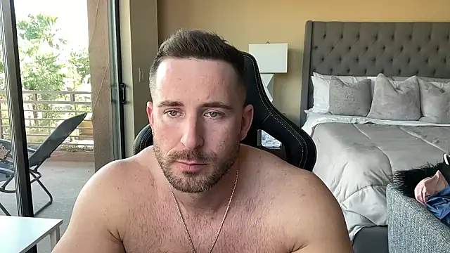 Snapshot of brettmycles28 chatting on 26, 11, 2025 brettmycles28 online show from 26, 11, 2025