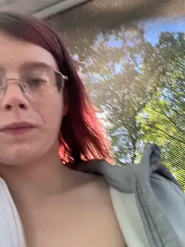 Snapshot of raen001 chatting on 9, 9, 2025 raen001 online show from 9, 9, 2025