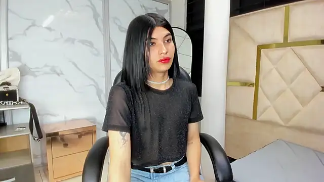 Snapshot of Allisonts69 chatting on 18, 12, 2025 Allisonts69 online show from 18, 12, 2025