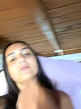 Snapshot of hannahhotwife chatting on 7, 1, 2026 hannahhotwife online show from 7, 1, 2026