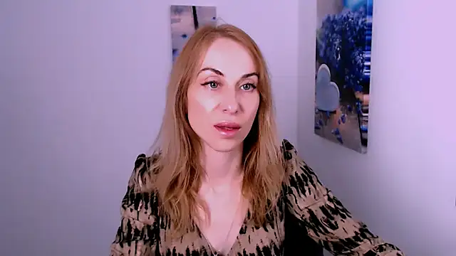 Snapshot of Create_your_own_sun chatting on 27, 9, 2025 Create your own sun online show from 27, 9, 2025