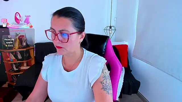 D Martii online show from 4, 11, 2025