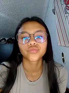 SofieLove 01 online show from 14, 3, 2026