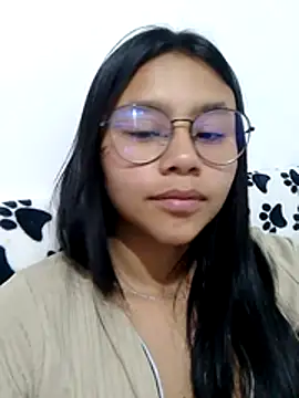 SofieLove 01 online show from 8, 4, 2026