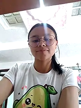 SofieLove 01 online show from 9, 4, 2026