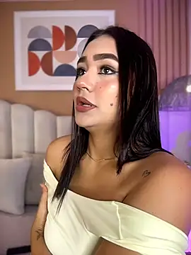 noa moon online show from 3, 6, 2026