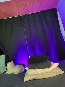 Snapshot of EVAH_LEE_ chatting on 10, 7, 2026 EVAH LEE online show from 10, 7, 2026