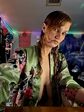 PeachyAriel online show from 1, 4, 2026