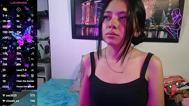 Snapshot of hellenngp chatting on 8, 11, 2025 hellenngp online show from 8, 11, 2025