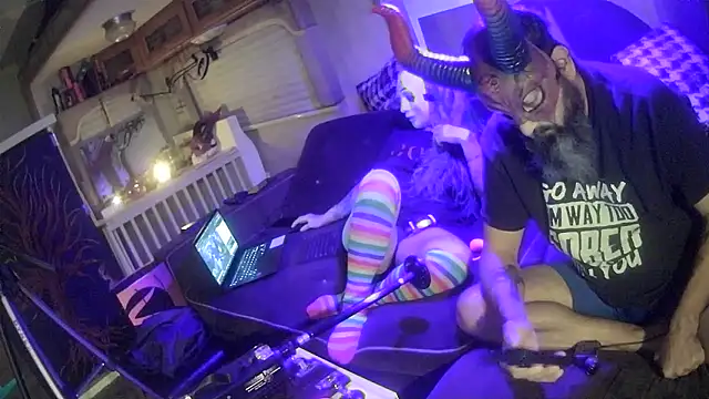 jamiezlilith online show from 15, 10, 2025