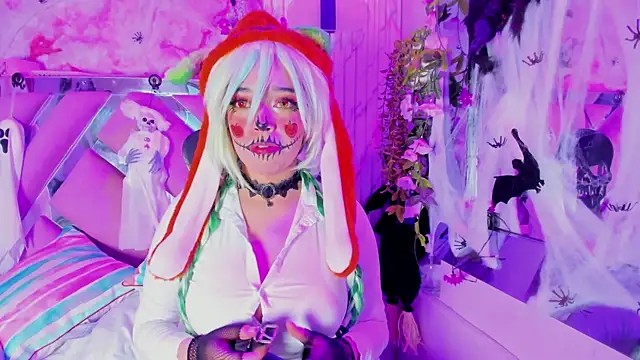 Akane Hikari  online show from 1, 11, 2025