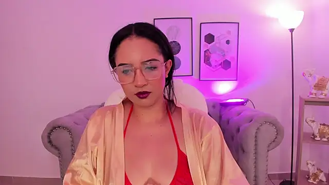 Sharon breezee online show from 4, 12, 2025